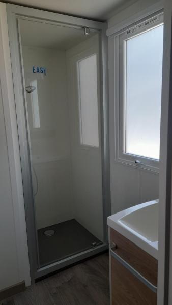 MOBILHOME EN BORD DE MER sur camping 4 étoiles