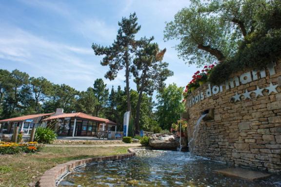 MOBILHOME EN BORD DE MER sur camping 4 étoiles