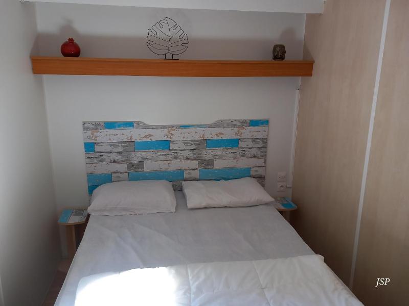 Mobilhome Les volets bleus