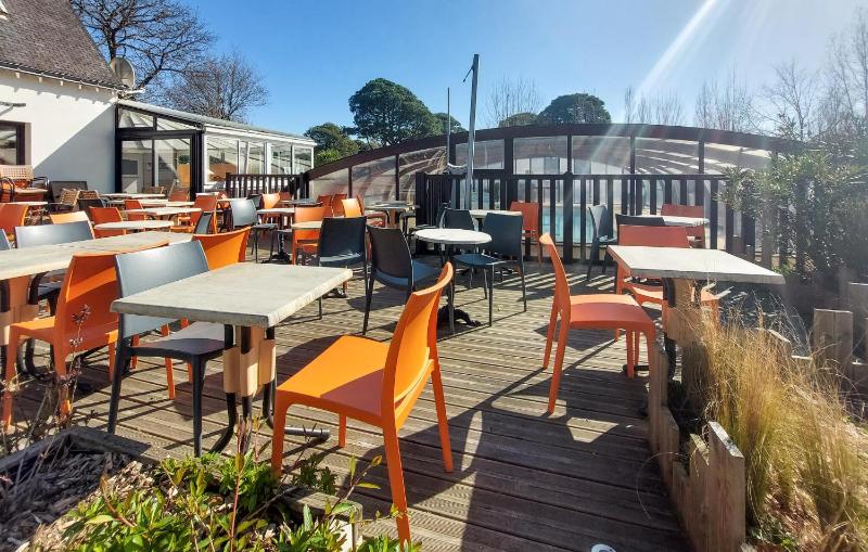 Nice StaCaravan In Carnac
