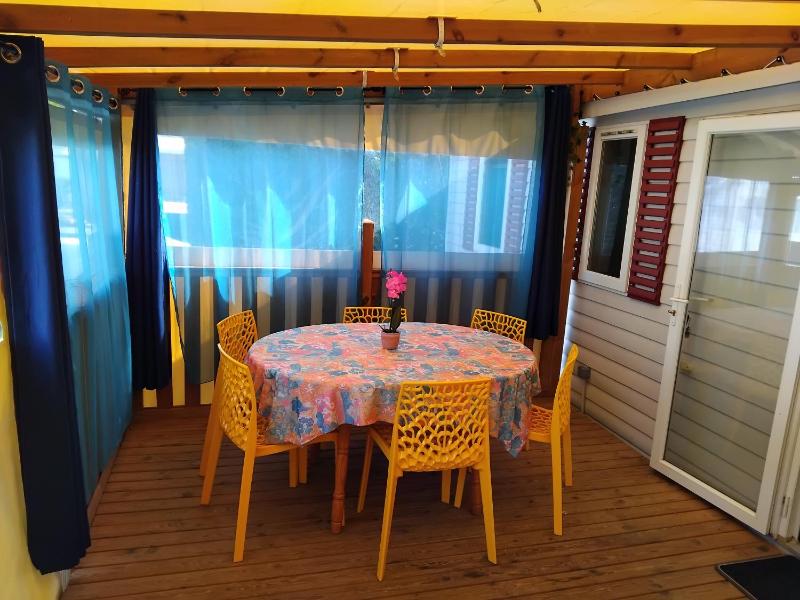 PROMOTION AVRIL MAI MOBIL HOME PISCINE 3 CHAMBRES BORD DE MER - climatisé - 300m de la mer - piscine - parking -