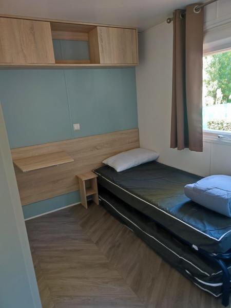 superbe mobil home 6/8 pers,clim, sans vis a vis dans camping 4* espace aquatique
