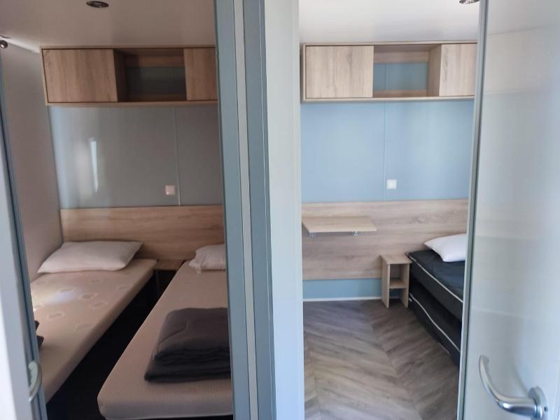 superbe mobil home 6/8 pers,clim, sans vis a vis dans camping 4* espace aquatique
