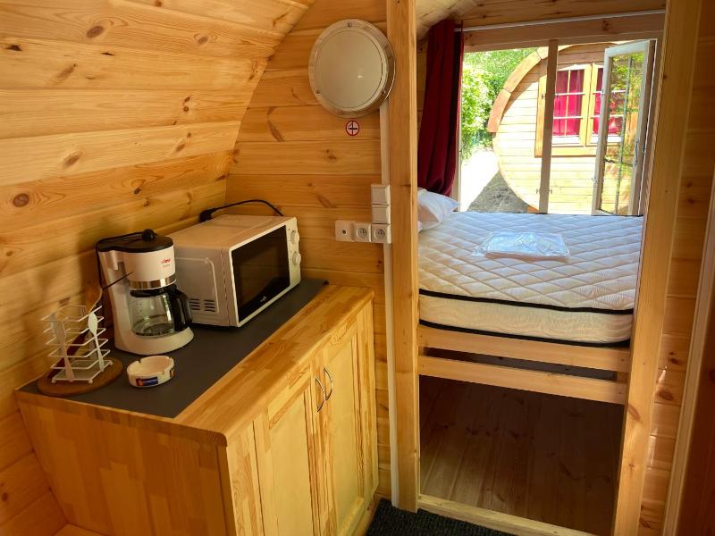 TONNEAU HERBERGEMENT INSOLITE AU CAMPING DES NIERES