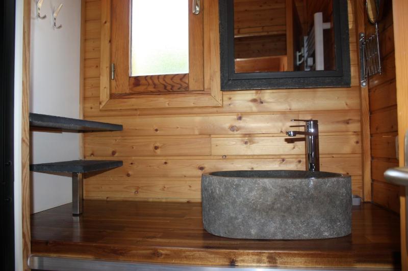 Volcans Vacances Les Chalets Du Lac