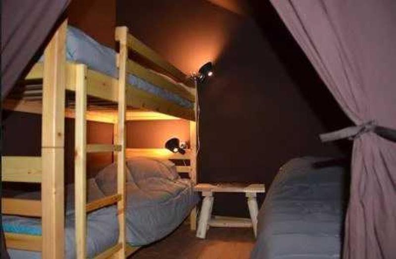 Camping 3 étoiles - Piscine - cca0ge0