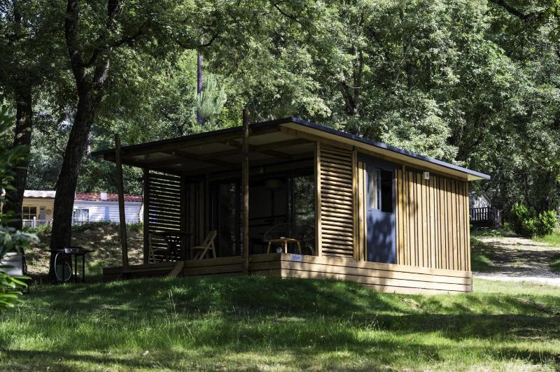 Camping 3 étoiles - Piscine - ccafgff