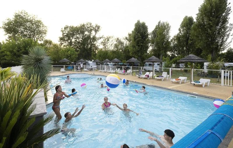 Camping 3 étoiles - Piscine - ccba0bd