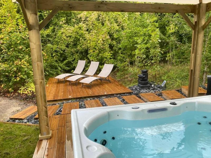 Camping 3 étoiles - Piscine - ccbaeei