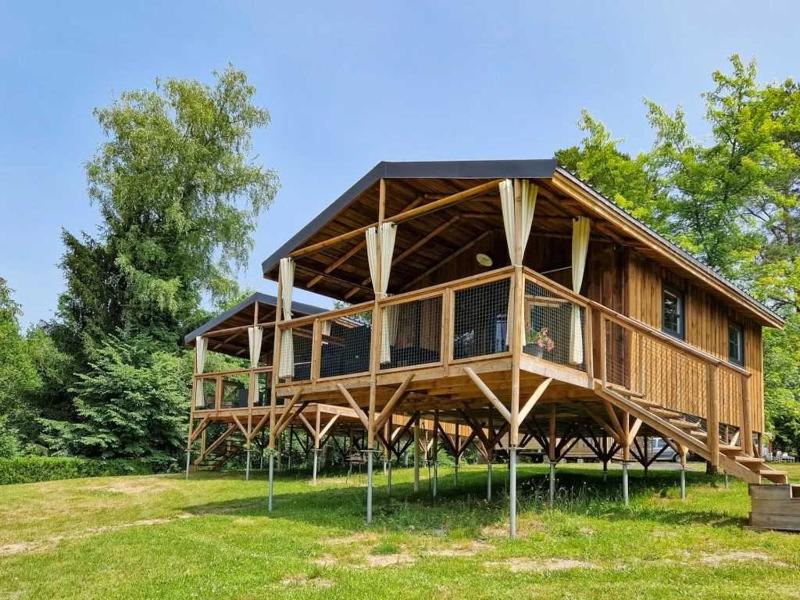 Camping 3 étoiles - Piscine - eeiifg