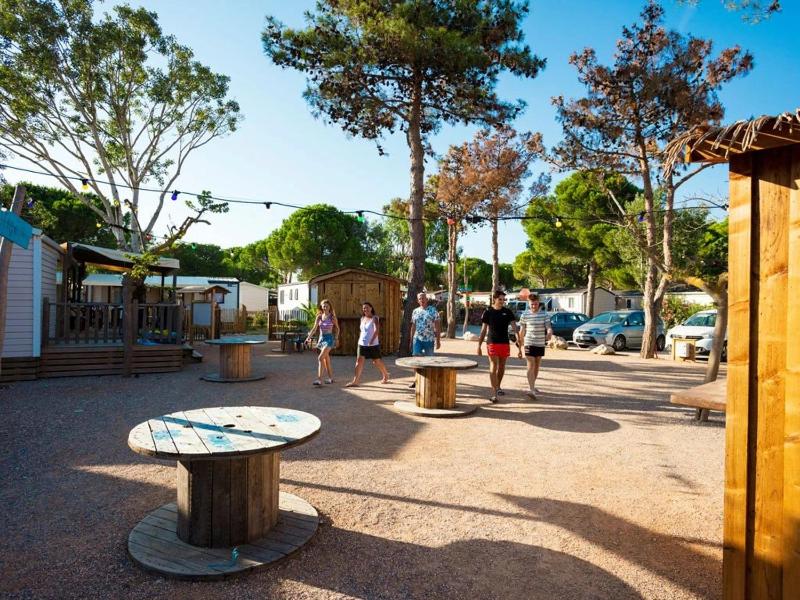 Camping 4 étoiles - Piscine - ccb0e0h