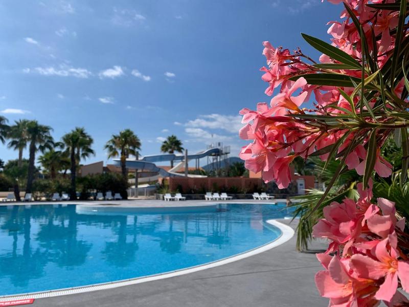 Camping Del Mar B26, Mobile Home Supérieur, 2 chambres, 4 personnes, 1 Salles de Bain, bord de mer