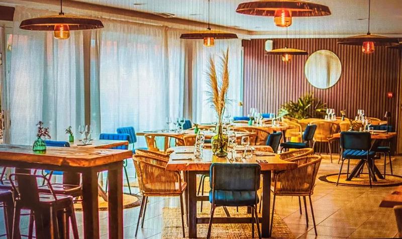 Camping Del Mar B26, Mobile Home Supérieur, 2 chambres, 4 personnes, 1 Salles de Bain, bord de mer