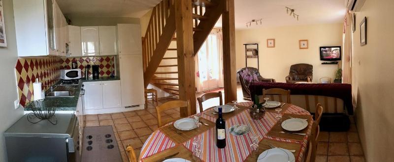 Camping La Garenne De Moncourt