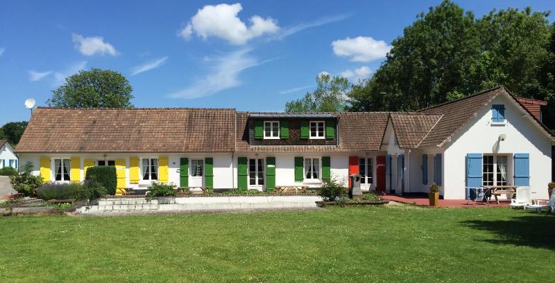 Camping La Garenne De Moncourt