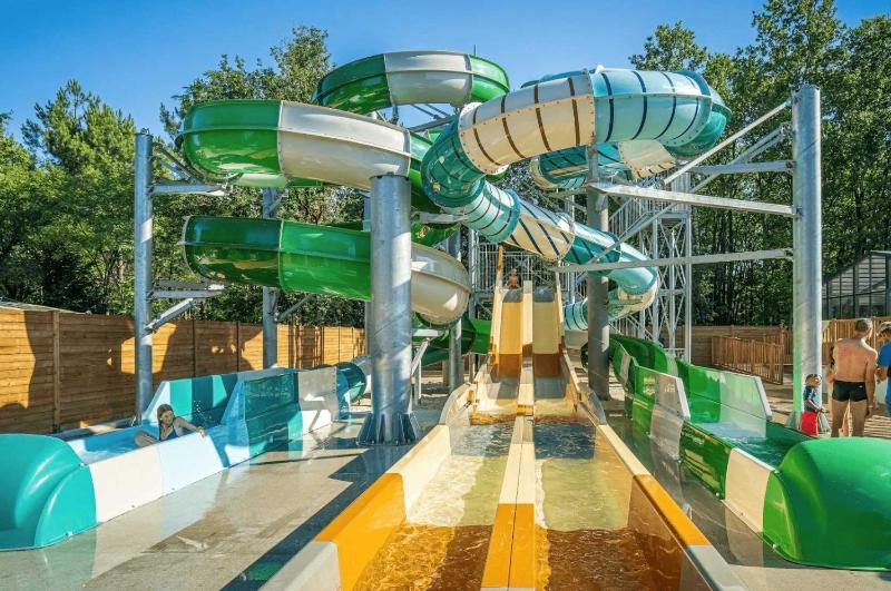 Camping - Piscine - ccaghc0