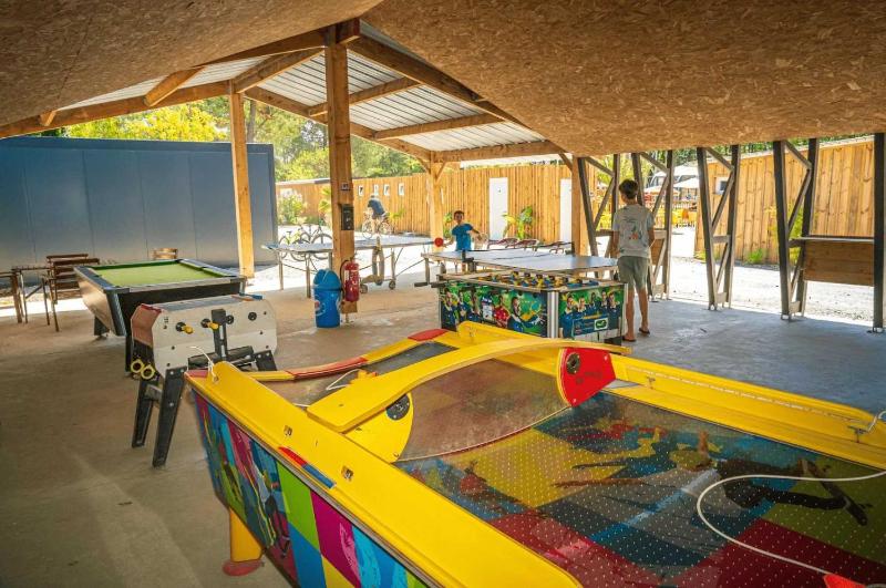 Camping - Piscine - ccaghc0