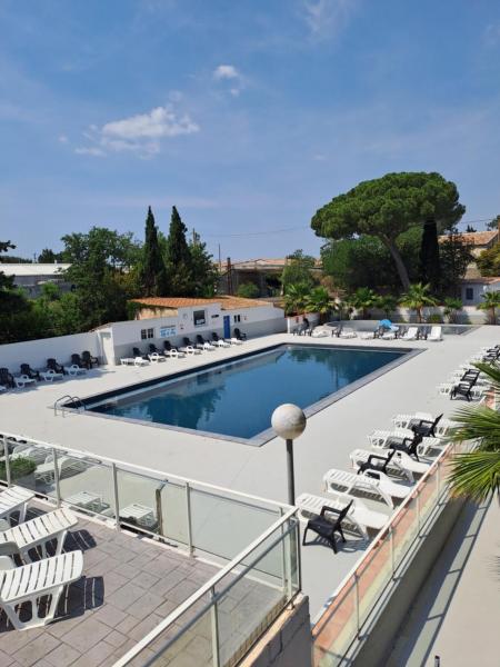 Joli Logement Climatisé 6 personnes Joli Camping à Agde