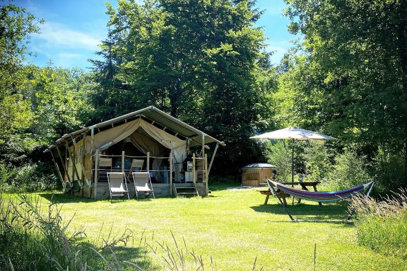 Lotus Belle Tipi at Le Ranch Camping et Glamping