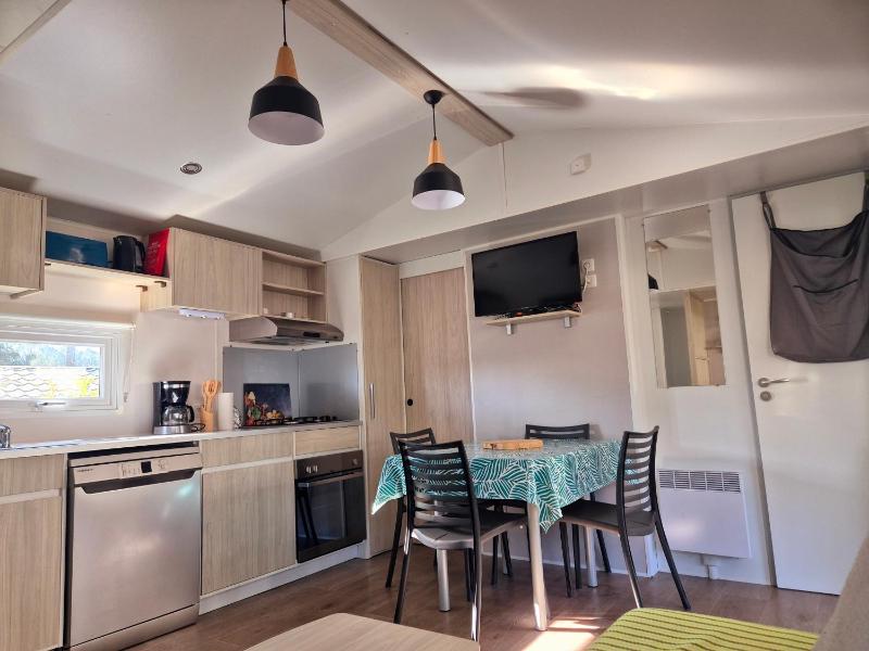 MH 467 Isalisa 3chambres et 1 salle de bain dans camping 4 étoiles avec PARC AQUATIQUE