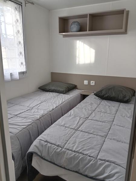 MH 468 LUMINOSA 3ch dont 1 suite parentale et 2sdb proche des activités dans camping 4 étoiles