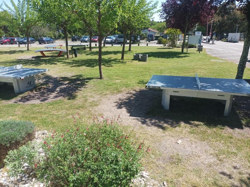 MH 477 CASITA 3 chambres 1 salle de bain dans camping 4 étoiles avec parc aquatique