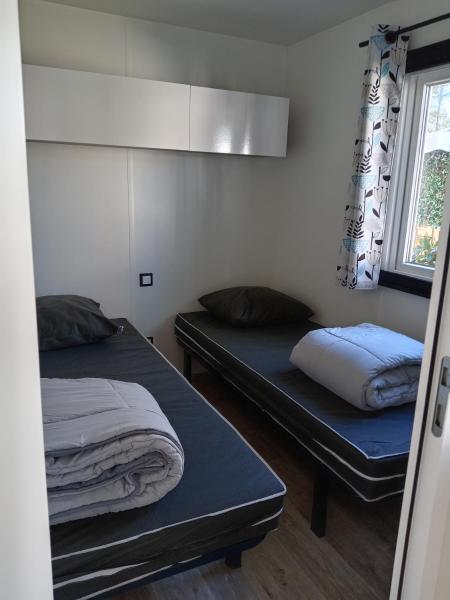 MH 495 SALSA 2 chambres et 1 salle de bain dans camping 4 étoiles