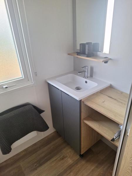 MH 535 Tout équipé 3 CHAMBRES 1 SDB dans camping 4 étoiles