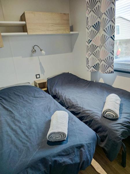 Mobil home 3 chambres Accès direct plage 4 Etoiles