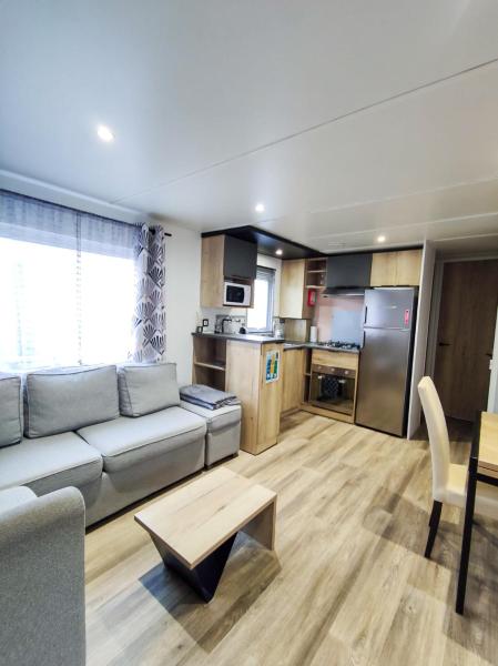 Mobil home 3 chambres Accès direct plage 4 Etoiles