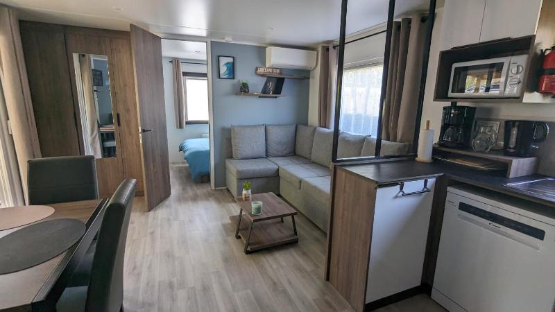 Mobil-home 40m2 au calme, plage, piscine, forêt
