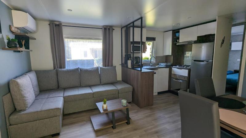 Mobil-home 40m2 au calme, plage, piscine, forêt