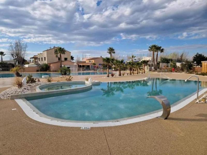 Mobil-home 6 personnes valras-plage camping 4 étoiles