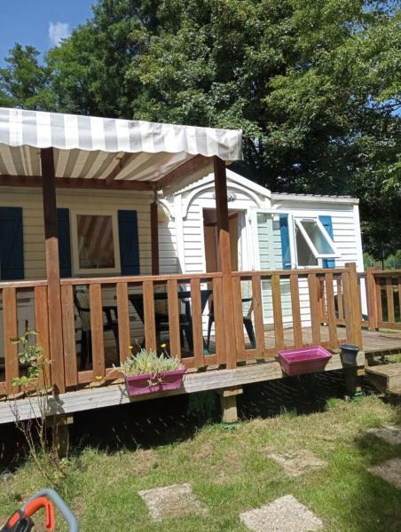 Mobil-home au camping de bairon