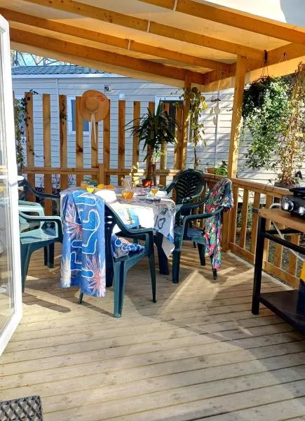 Mobil-home Camping 4 étoiles Plage à 800m Terrasse végétalisée Piscine
