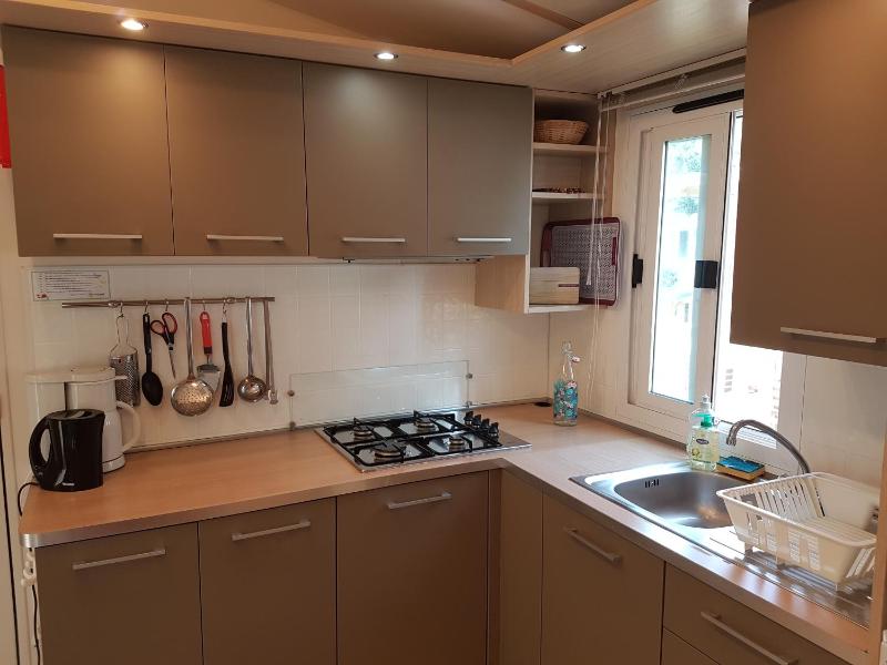 Mobil-Home Camping Novela