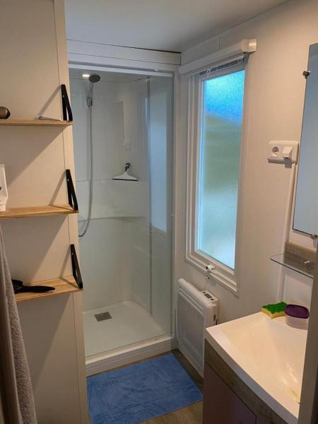 Mobil-home confort dans impasse boisée