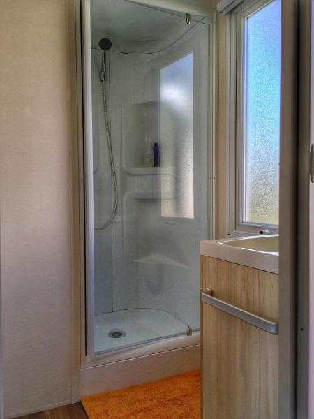 Mobil Home pour 6 personnes climatisé à quelques minutes des plages