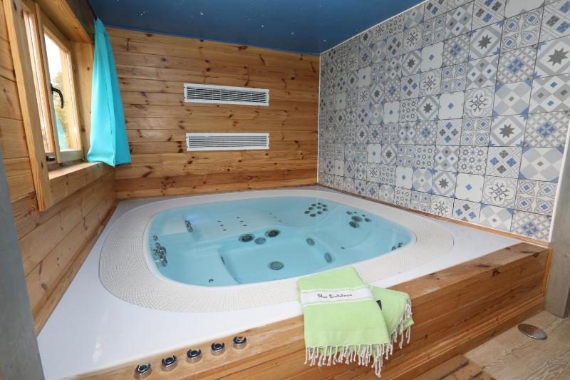 Mobil Home XXL 4 chambres - Camping Le Clos Cacheleux
