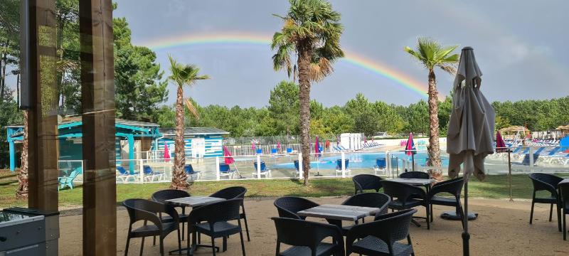 Mobilhome 2 ch,1 salon 40m2 de Charme dans camping ***