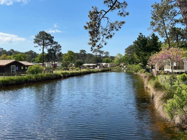 Mobilhome dans camping siblu les Viviers