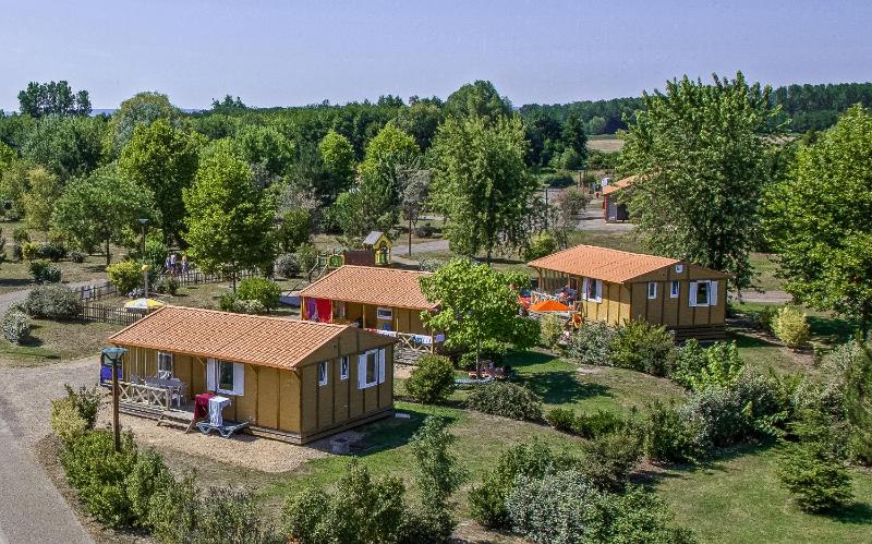 Onlycamp Camping le Champ d'été