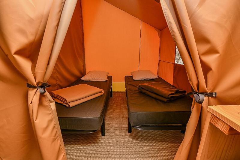 Onlycamp Camping le Champ d'été