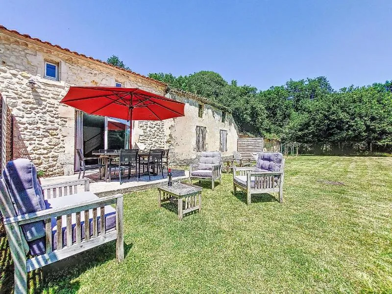 Holiday Home La Cheneraie by Interhome