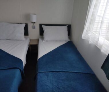 Chambre avec deux lits simples dans le mobil-home Argeles Mobil'holidays del mar camping 222