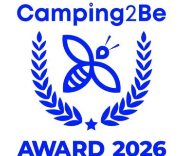 Emblème du Camping Les Embruns Camping2Be Award 2026 pour la Cabane Randonneurs