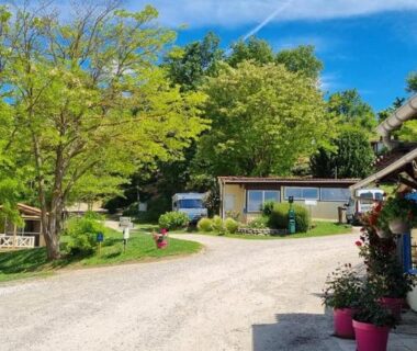 Camping Le Bourdieu