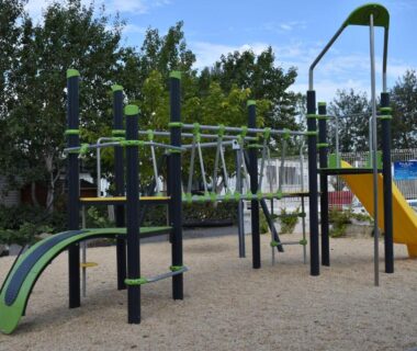 Aire de jeux avec toboggan au Camping Le Jaunay ST GILLES-CROIX-DE-VIE