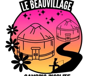Paysage avec deux yourtes au camping Le Beauvillage Lauzerte