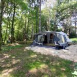 Dans la clairière caravane avec auvent et espace extérieur Caravane La Clairière